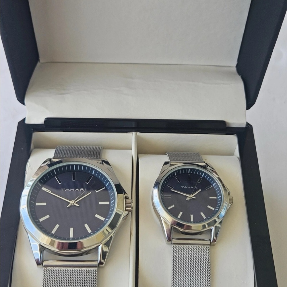 Tahari Unisex Couple Watch Men & Women’s Blue Stainless Steel Brand New in Box